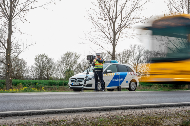 Figyelem, elindult a rendőrség akciója az utakon!
