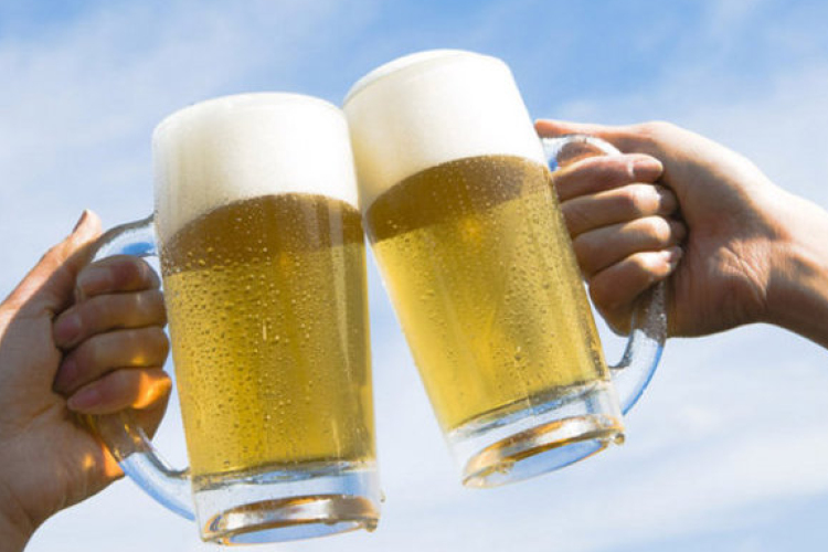 Sört loptak Vanyolán, tetten érték őket