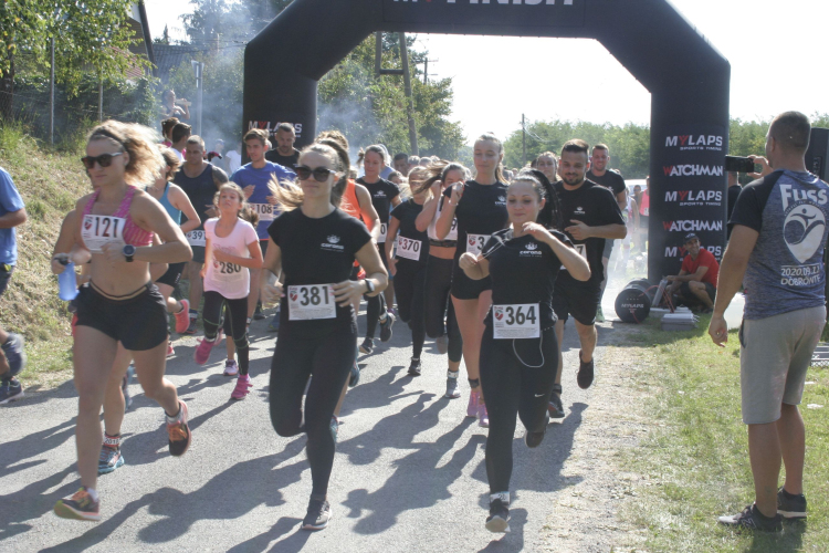 Sérült gyermekek mosolyáért futottak Döbröntén