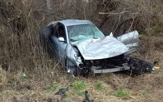 Vonat és személyautó ütközött az Acsádi úti vasúti átjáróban