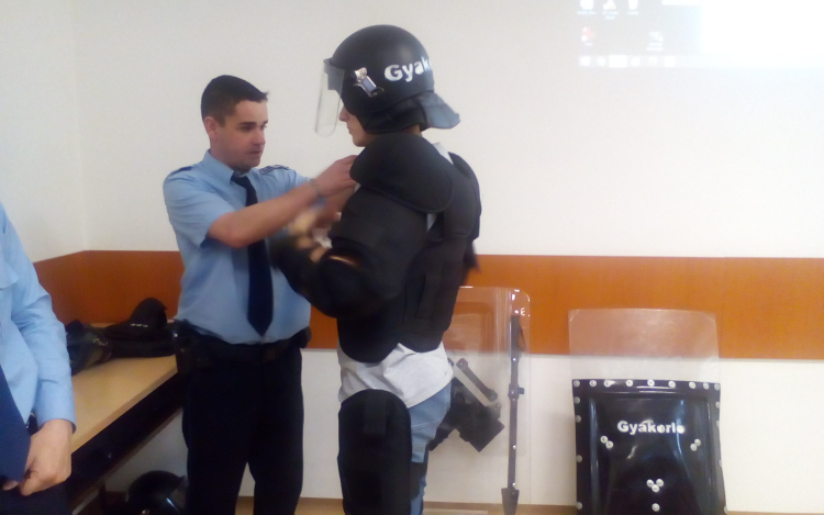 Pályaválasztási nyílt nap a Pápai Rendőrkapitányságon