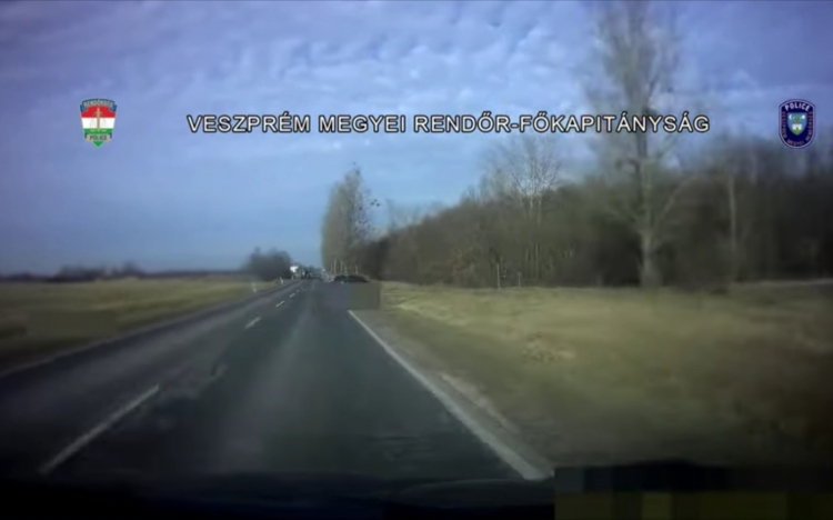 Szabálytalan közlekedőket szűrtek ki a rendőrök a megye útjain - Videó