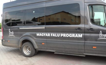 Elhunyt a 4 éves kislány, aki 8 órán át volt bezárva egy óvodabuszba, a tűző napon