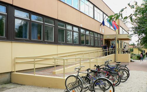 Iskolaépületek újulnak meg