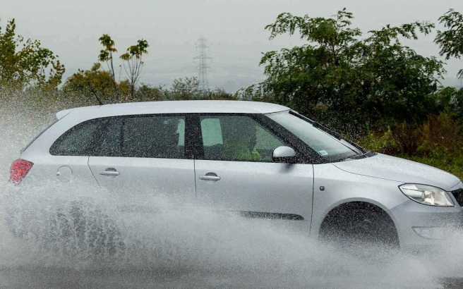 Esős, havas, szeles lesz az idő a következő napokban, a rendőrség óvatosságra int