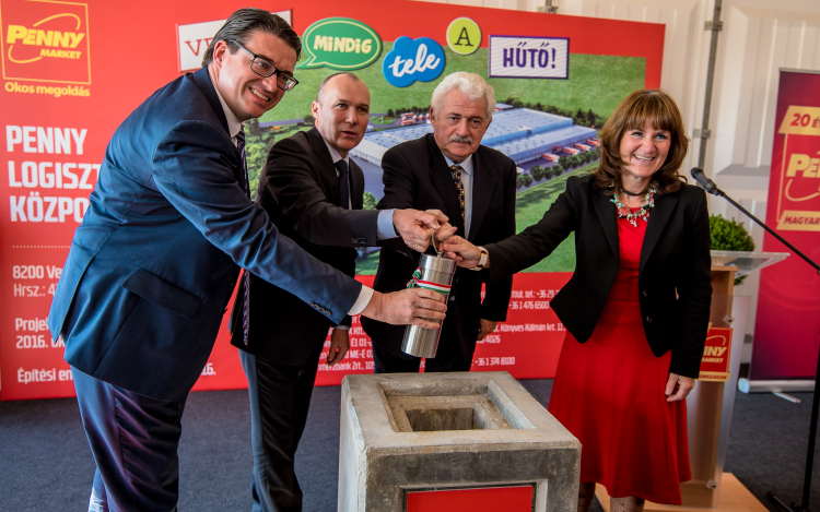 7,7 milliárdból logisztikai központot épít Veszprémben a Penny