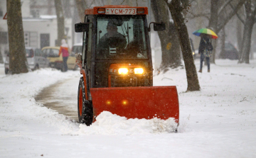 Este érkezik a márciusi hó!