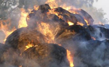 20 darab körbála égett Adorjánházánál