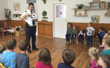 Rendőr bácsi az óvodában