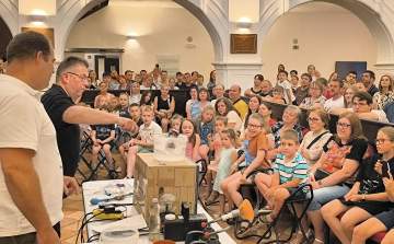 Egy éjszaka a pápai múzeumokban