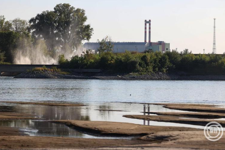 Teljesen le kell állítani a paksi atomerőművet