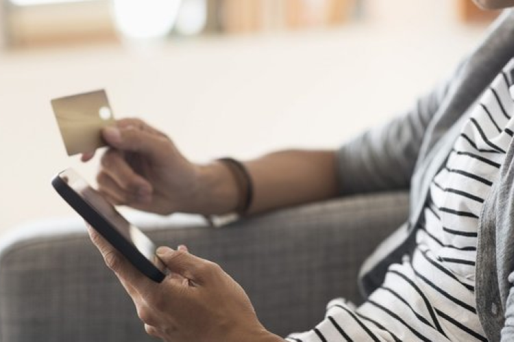 Se telefon, se pénz