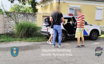 Sokkoló: Félszáz, gyermekekről készült szexvideó volt a pápai pedofil telefonján