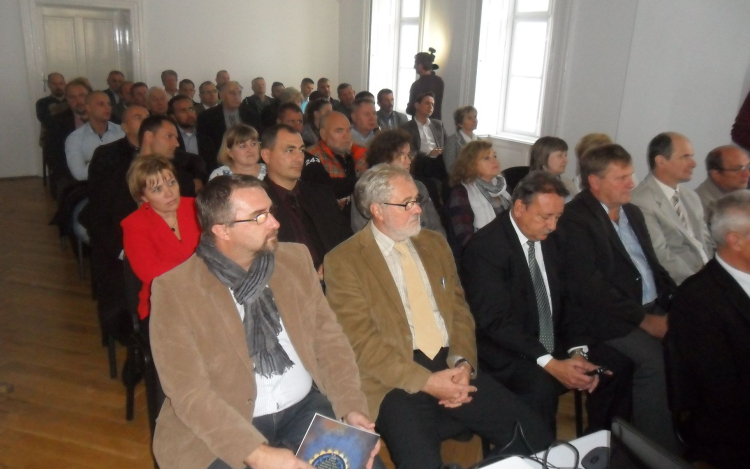 Azt ígérik, egyszerűbb lesz uniós pénzhez jutni