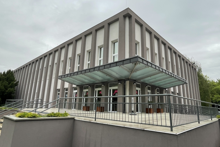 Kezdődik a bérletárusítás!