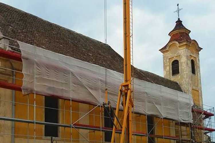 A ferences templom tetőszerkezetét újítják meg