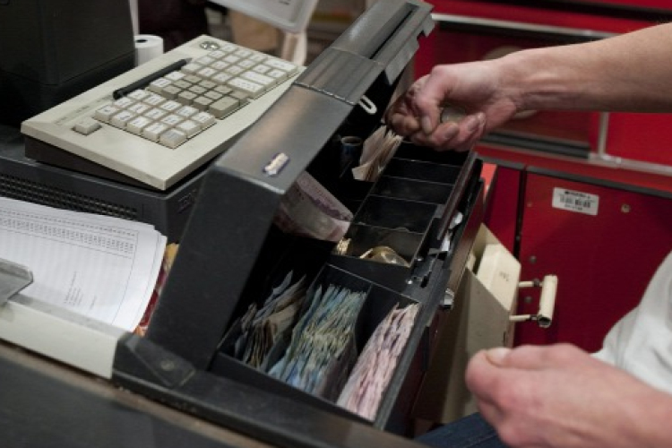 Három helyre is betört