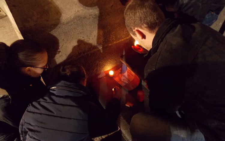 Párizsi merényletek - Pápán is gyertyagyújtással emlékeztek