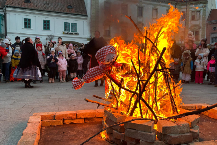 Így űzték el a telet a pápai óvodások