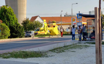 Mentőhelikopter a Vásár utcában