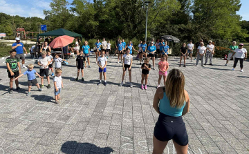 Sportos családi nap a Külső-Várkertben