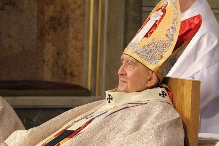 Elhunyt Szendi József nyugalmazott veszprémi érsek