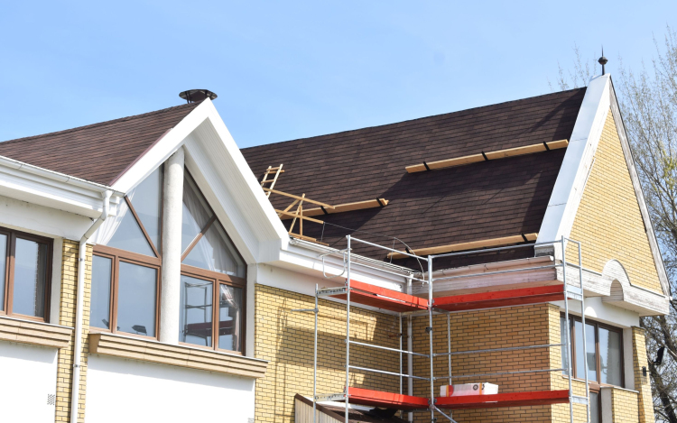 Jól halad a Városi Sportcsarnok felújítása