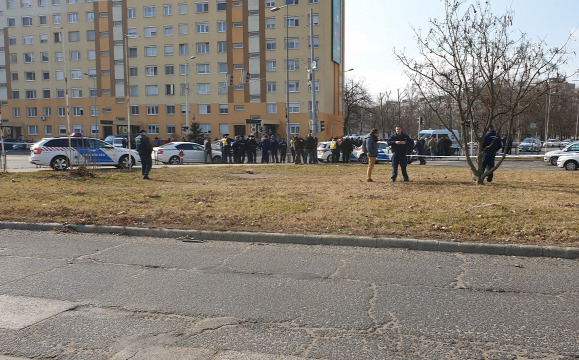 Így lőtték le a szökött fegyveres bűnözőt