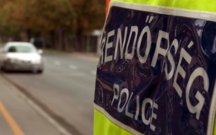 Kábítószer hatása alatt vezetett, vádat emeltek ellene