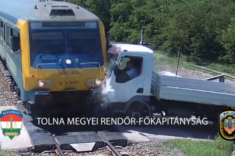 Piros jelzés ellenére hajtott a sínekre, jött a vonat