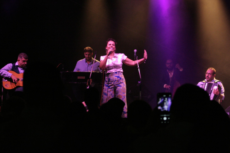 A Budapest Bár koncertjére megtelt az Esterházy-kastély udvara