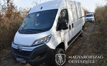 Letartóztatásban három embercsempészéssel gyanúsított külföldi férfi