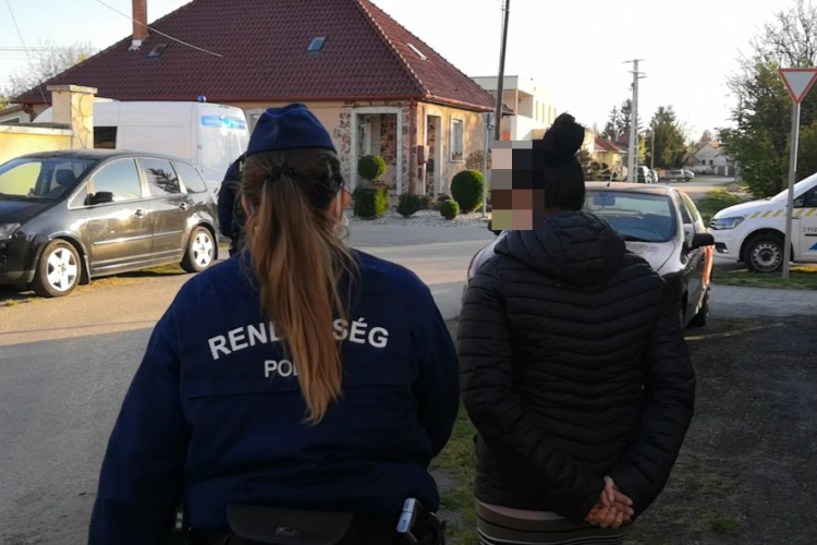 Unokázós csalók csuklóján is kattant a bilincs tegnap hajnalban