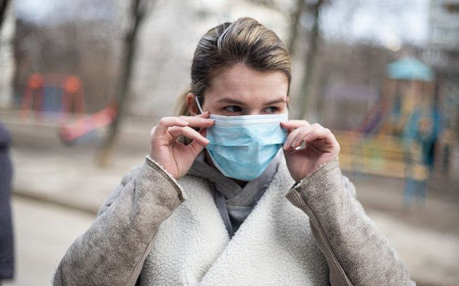 Köztéri maszkhasználat: Délután várható döntés, hogy Pápán hol kell hordani a maszkot