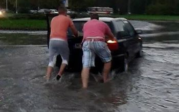 Hatalmas eső zúdult a városra