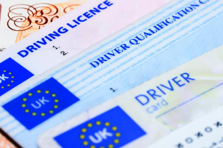 Hamis jogosítvánnyal próbálta igazolni magát az egyik Pápa környéki faluban