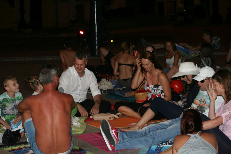 Éjszakai barnulás Pápán