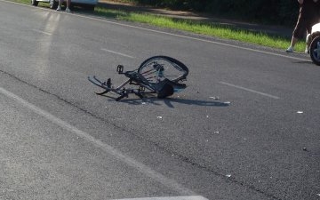 Biciklis baleset Pápán