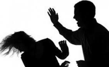 Évekig gyötörte feleségét a Pápa környéki faluban, vádat emelt ellene az ügyészség