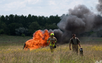 A pápai reptér tűzoltói diadalmaskodtak a szakmai megmérettetésen