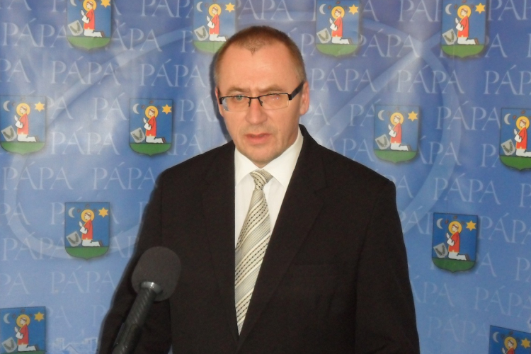 Áldozó Tamás: 1,3 milliárd forint jut idén fejlesztésre Pápán