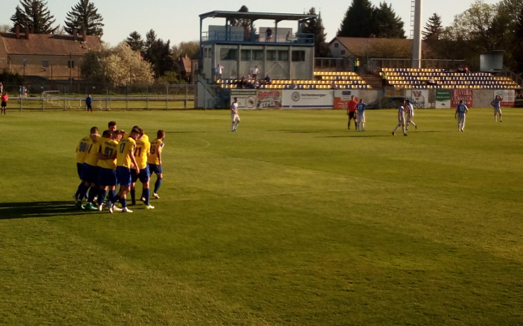Gólgazdag meccsen győzött a Perutz!