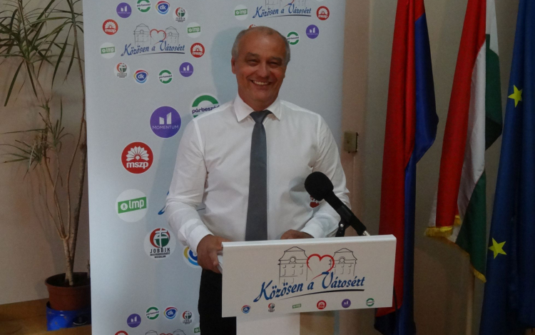 Zöld arculatot adna a Fő térnek és megnyitná a Fő utcát Grőber Attila