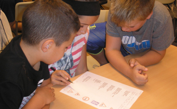 Közlekedésbiztonsági vetélkedő a nyári táborban