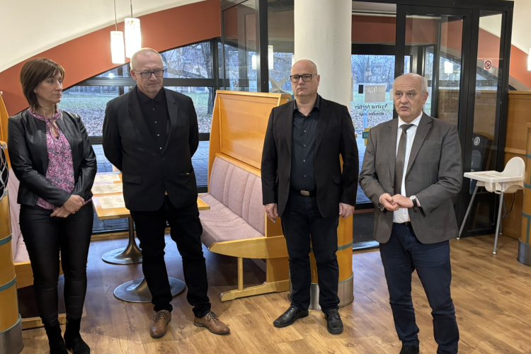 Új kutakat fúrnak a Várkertfürdőben