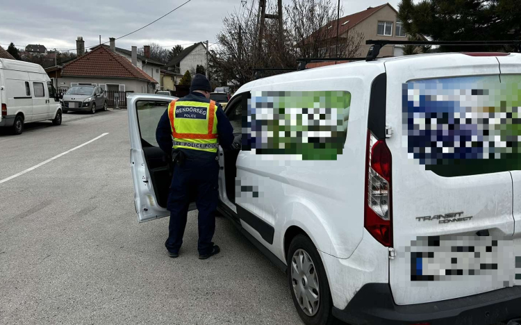 Már az első napon 90 autós bukott le, hogy nem volt bekapcsolva az öve