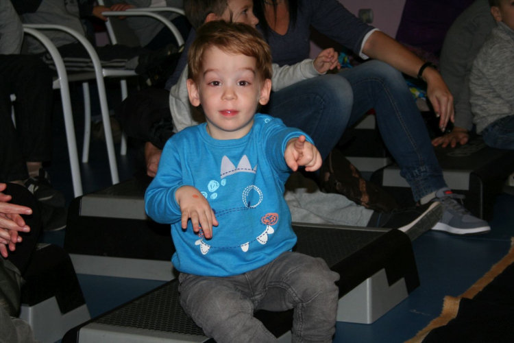 Dé-Mol Színtársulat - A megbűvölt patak