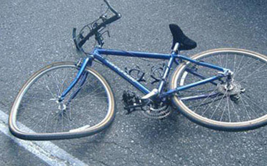 Idős kerékpárost gázoltak