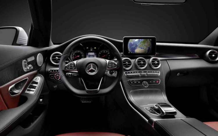 Milliós értékben lopta a műbőrt a pápai üzemből - Jogerős ítélet született