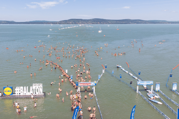 Szombaton megrendezik a Balaton-átúszást